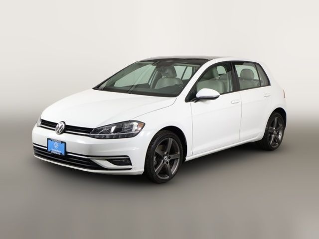 2018 Volkswagen Golf SE