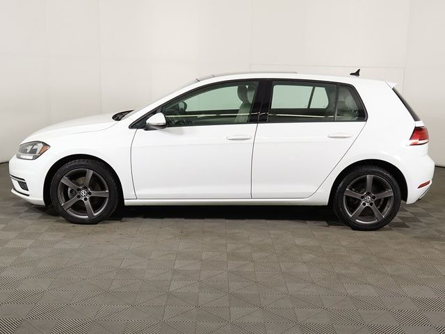 2018 Volkswagen Golf SE