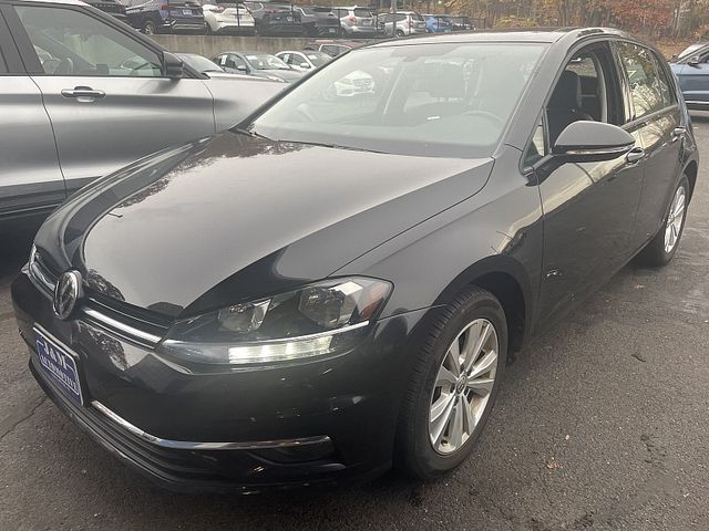 2018 Volkswagen Golf SE