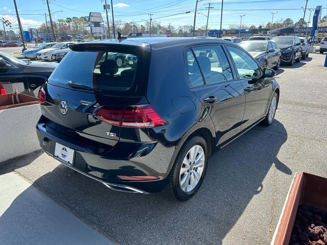 2018 Volkswagen Golf SE