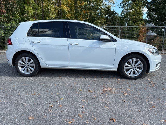 2018 Volkswagen Golf SE