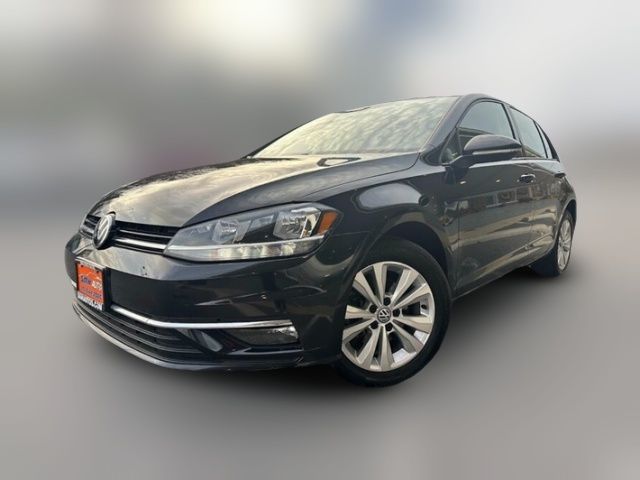 2018 Volkswagen Golf SE