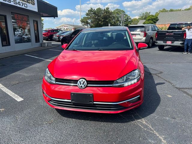 2018 Volkswagen Golf SE