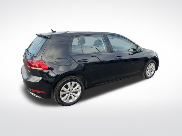 2018 Volkswagen Golf SE