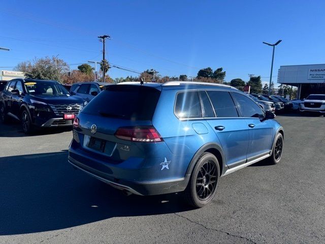 2018 Volkswagen Golf Alltrack S