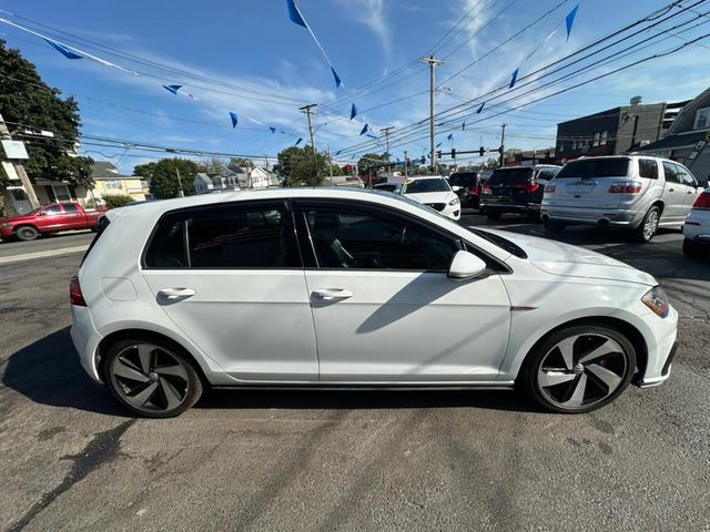 2018 Volkswagen Golf GTI SE