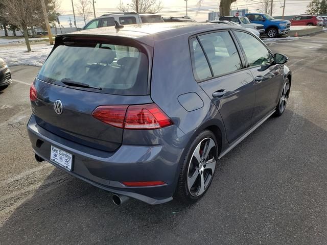 2018 Volkswagen Golf GTI S