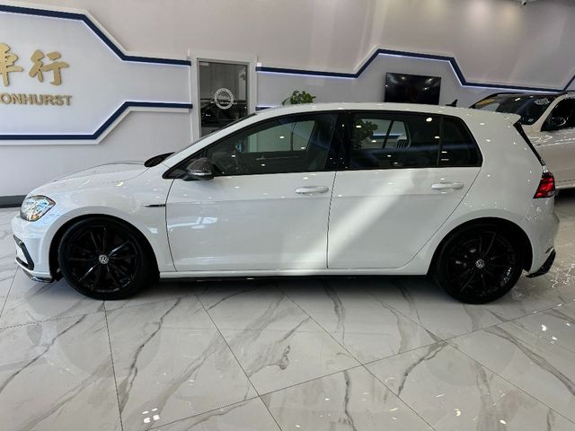 2018 Volkswagen Golf R Base