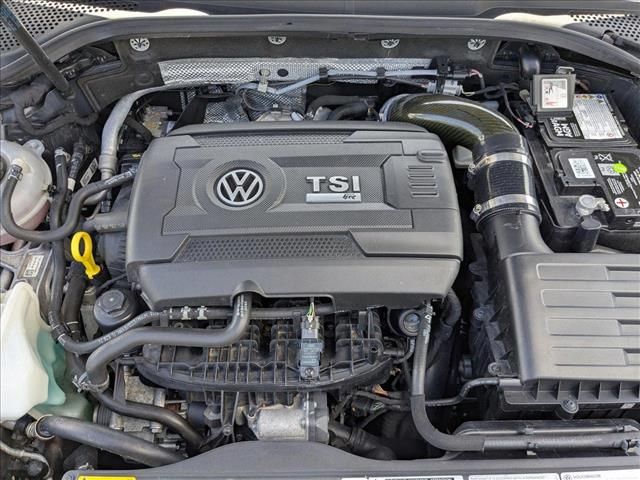 2018 Volkswagen Golf R Base