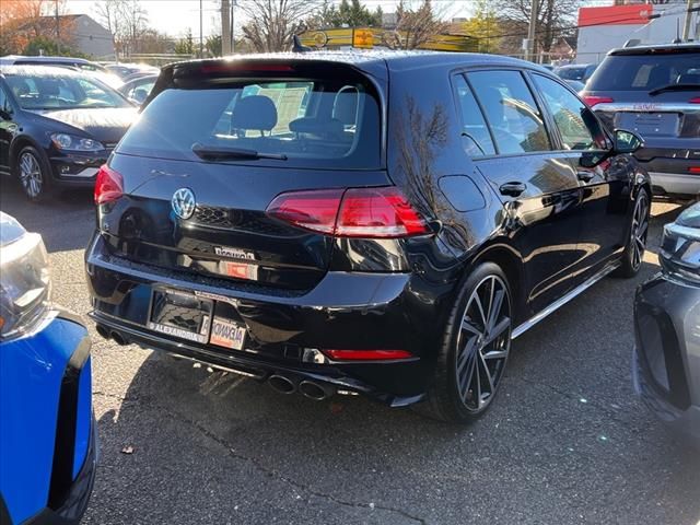 2018 Volkswagen Golf R Base