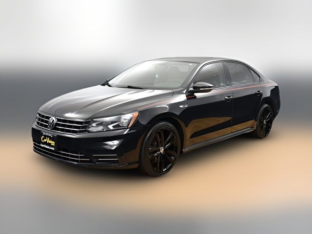 2018 Volkswagen Passat R-Line