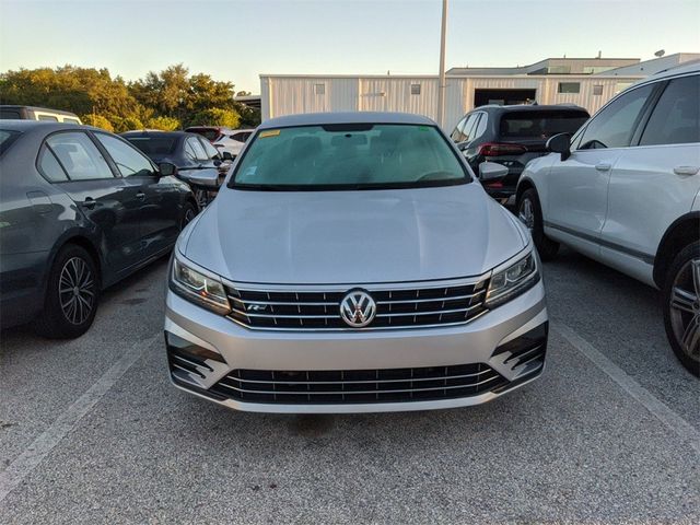 2018 Volkswagen Passat R-Line