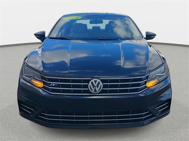 2018 Volkswagen Passat R-Line