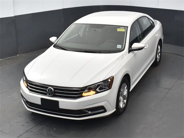 2018 Volkswagen Passat 