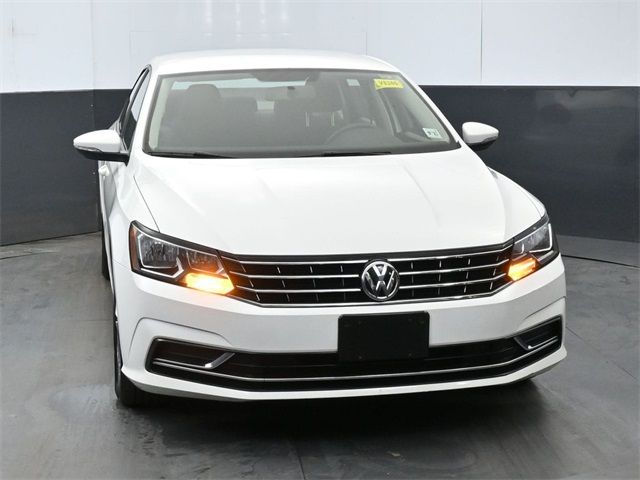 2018 Volkswagen Passat 