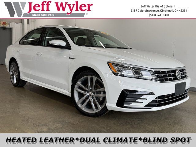 2018 Volkswagen Passat R-Line