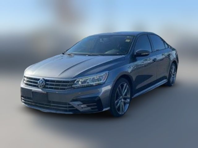 2018 Volkswagen Passat R-Line