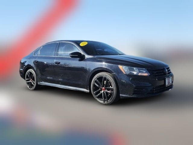 2018 Volkswagen Passat R-Line