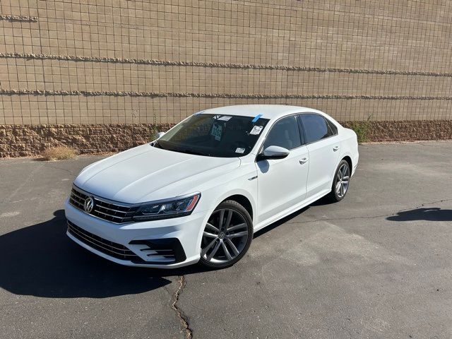 2018 Volkswagen Passat R-Line