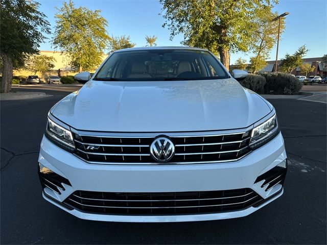 2018 Volkswagen Passat R-Line