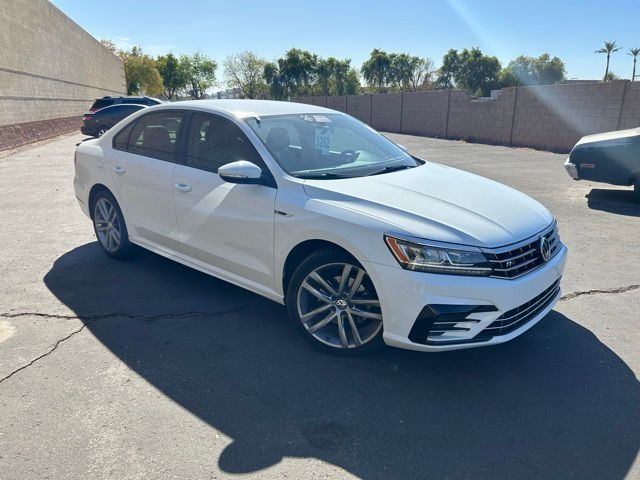 2018 Volkswagen Passat R-Line