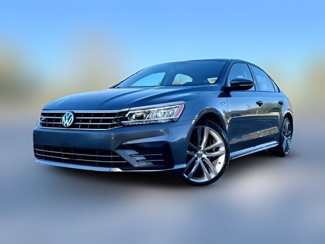 2018 Volkswagen Passat R-Line