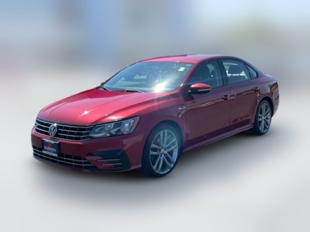 2018 Volkswagen Passat R-Line