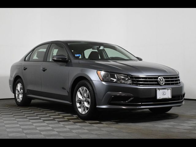 2018 Volkswagen Passat 2.0T S