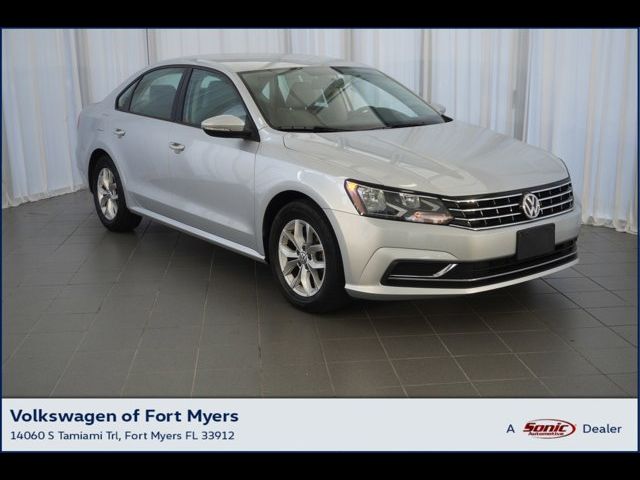 2018 Volkswagen Passat 2.0T S