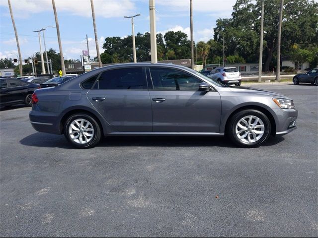 2018 Volkswagen Passat 2.0T S