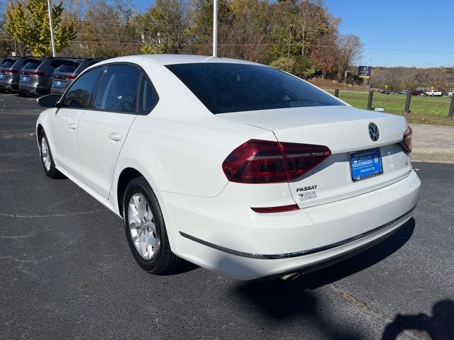 2018 Volkswagen Passat 2.0T S