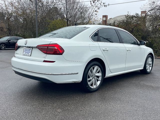 2018 Volkswagen Passat 2.0T SE