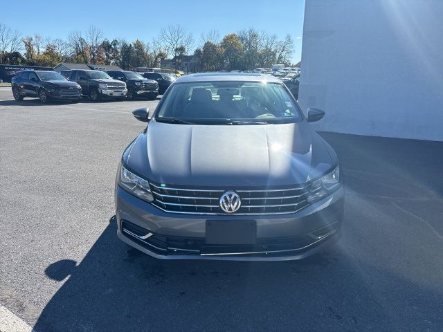 2018 Volkswagen Passat 2.0T SE