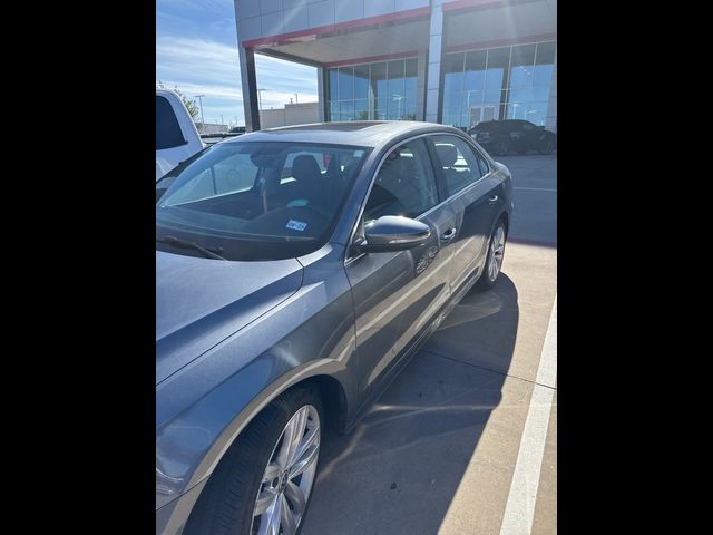 2018 Volkswagen Passat 2.0T SE