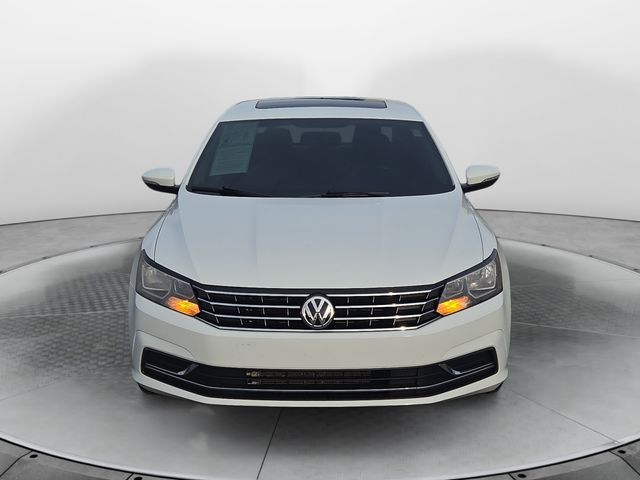2018 Volkswagen Passat 2.0T SE