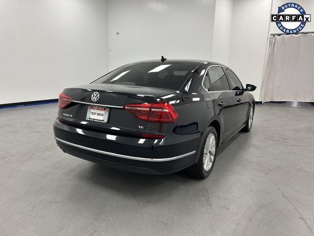 2018 Volkswagen Passat 2.0T SE