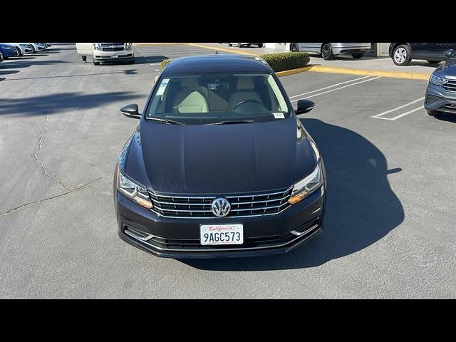 2018 Volkswagen Passat 2.0T SE