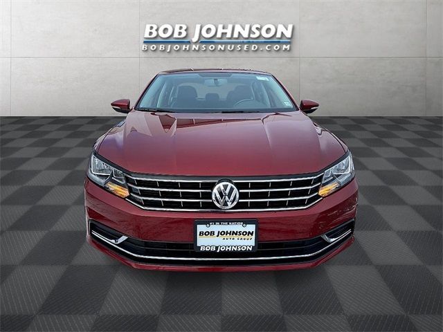 2018 Volkswagen Passat 2.0T SE