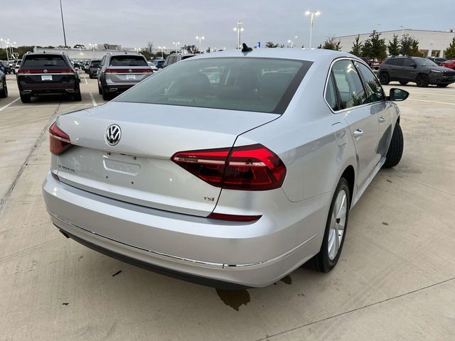 2018 Volkswagen Passat 2.0T SE