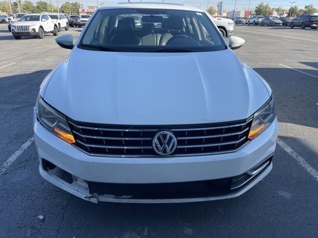 2018 Volkswagen Passat 2.0T SE