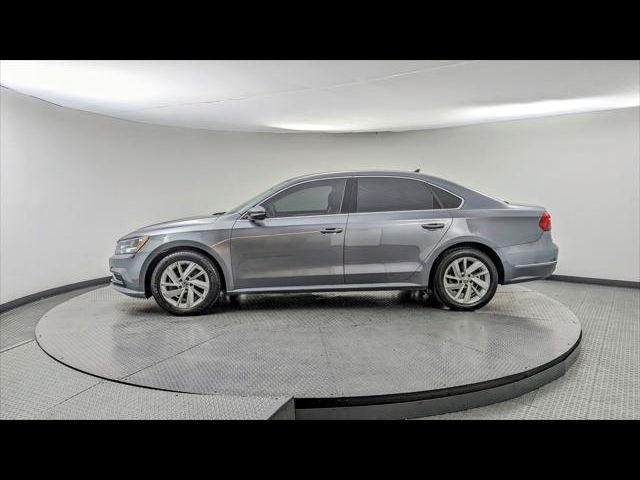 2018 Volkswagen Passat 2.0T SE