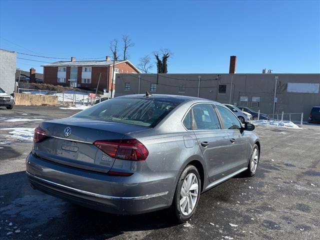 2018 Volkswagen Passat 2.0T SE