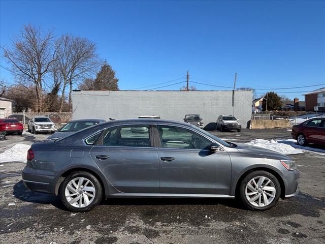 2018 Volkswagen Passat 2.0T SE