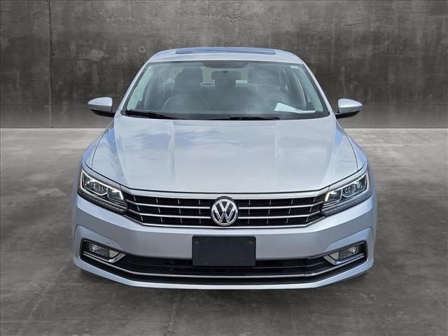 2018 Volkswagen Passat 2.0T SE