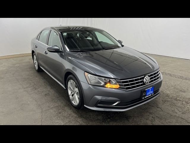 2018 Volkswagen Passat 2.0T SE