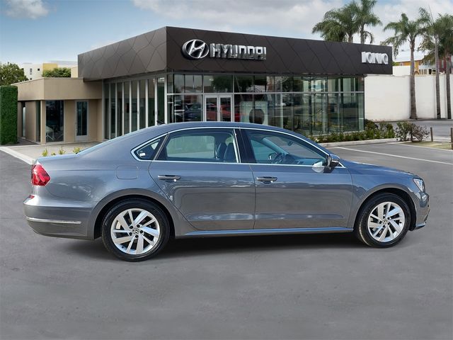 2018 Volkswagen Passat 2.0T SE