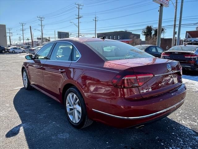 2018 Volkswagen Passat 2.0T SE