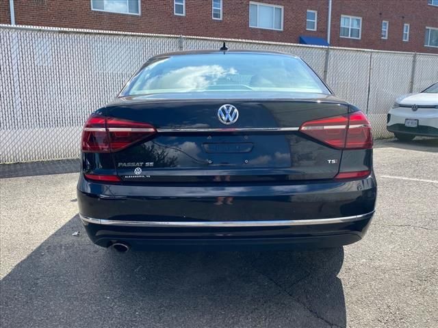 2018 Volkswagen Passat 2.0T SE