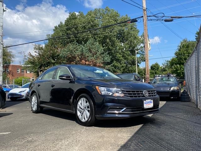 2018 Volkswagen Passat 2.0T SE