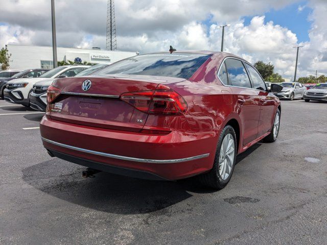 2018 Volkswagen Passat 2.0T SE